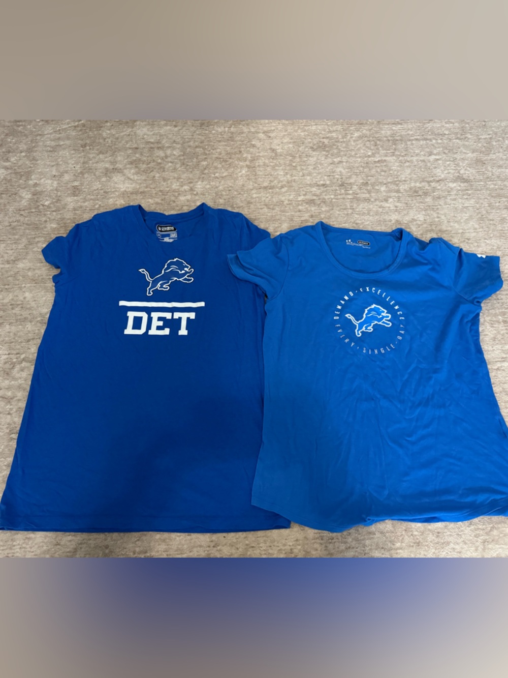 Detroit Lions Women’s Royal Blue T-Shirt - Team Logo Tee
